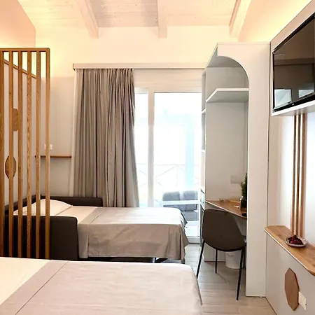 Midenza Suites&residence Capo Vaticano