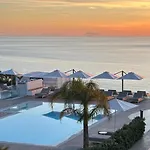 Midenza Seaside & Nature Retreat Отель Капо-Ватикано