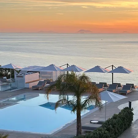 Midenza Seaside & Nature Retreat Отель Капо-Ватикано