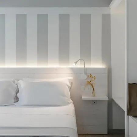 Midenza Seaside & Nature Retreat 호텔 카포바티카노