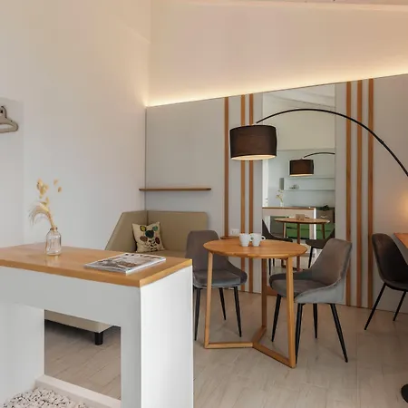 Midenza Seaside & Nature Retreat فندق
