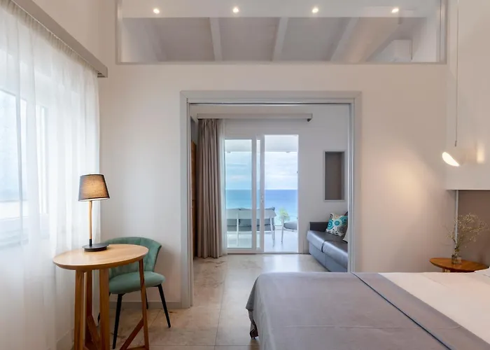 Midenza Seaside & Nature Retreat